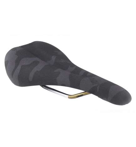 DMR OiOi Selle - black camo